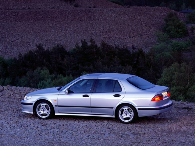 Saab 9-5 photo 14