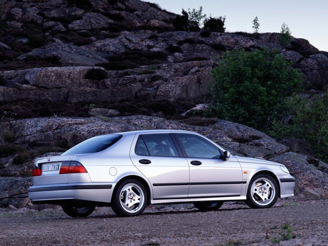 Saab 9-5 photo 16