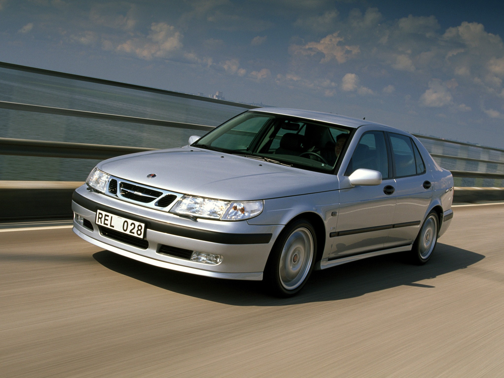 Saab 9-5 photo 24