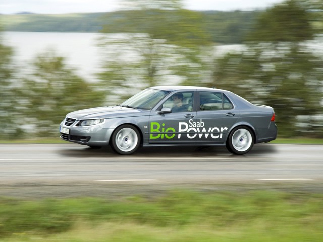 Saab 9-5 photo 6