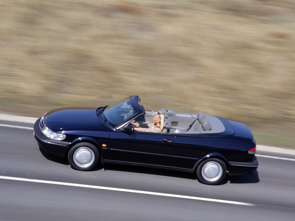 Saab 900 Cabrio photo 9