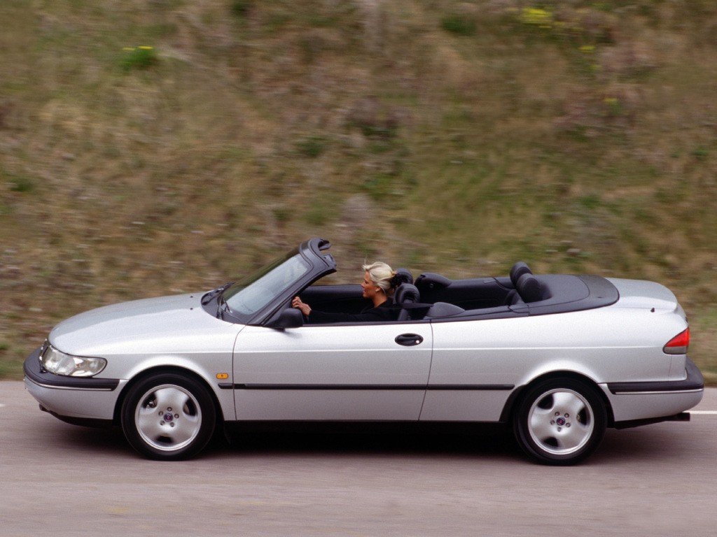 Saab 900 Cabrio photo 11