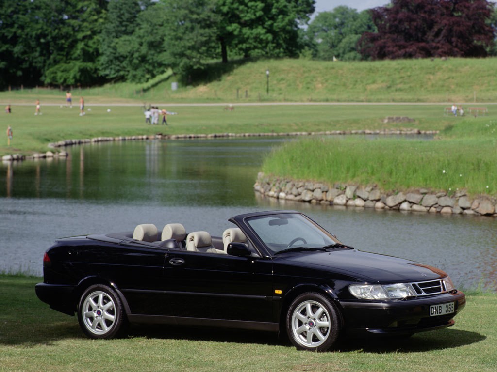 Saab 900 Cabrio photo 13