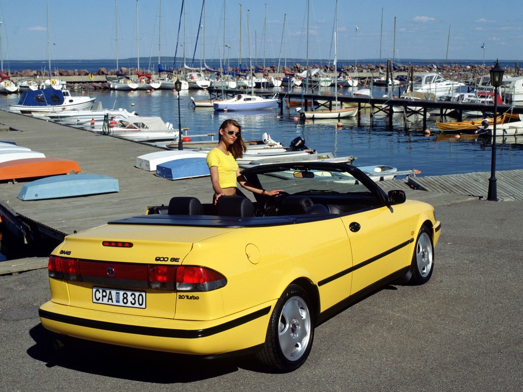 Saab 900 Cabrio photo 17