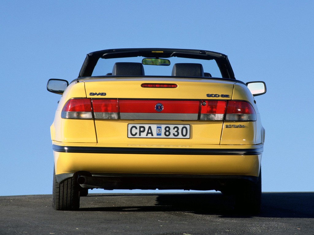 Saab 900 Cabrio photo 24