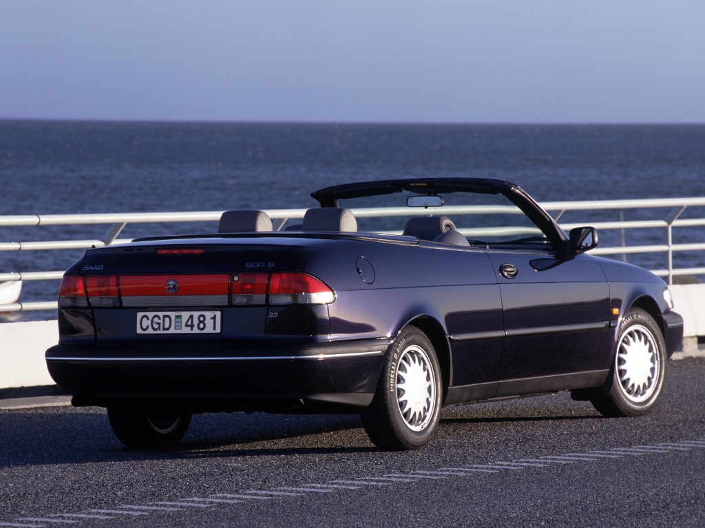 Saab 900 Cabrio photo 7