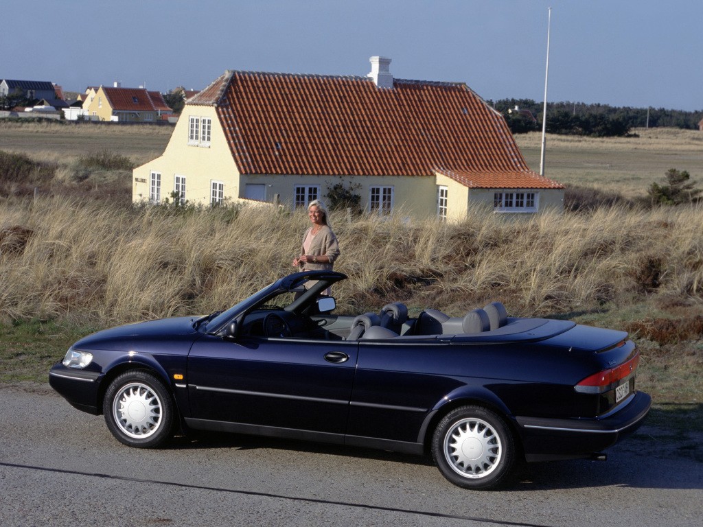 Saab 900 Cabrio photo 8