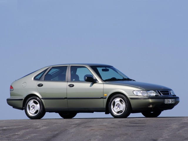 Saab 900 photo 29