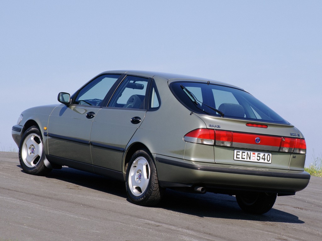 Saab 900 photo 32