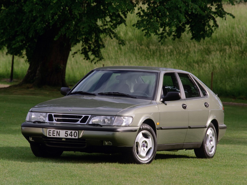 Saab 900 photo 33