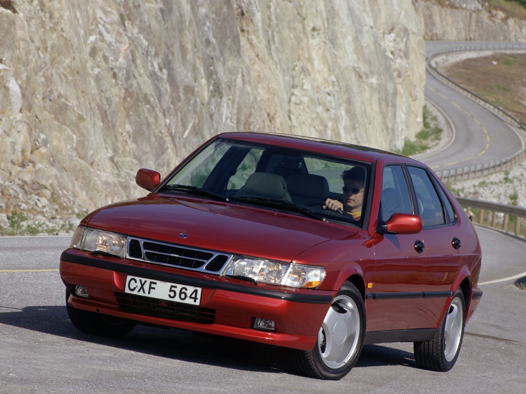 Saab 900 photo 38