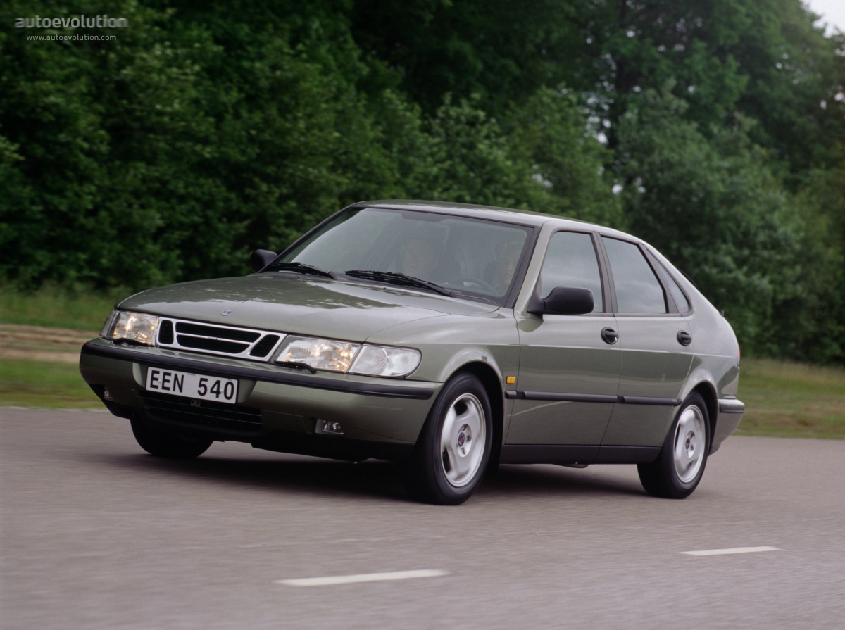Saab 900 photo 4