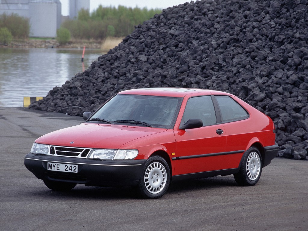Saab 900 photo 10