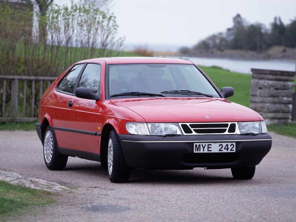 Saab 900 photo 12