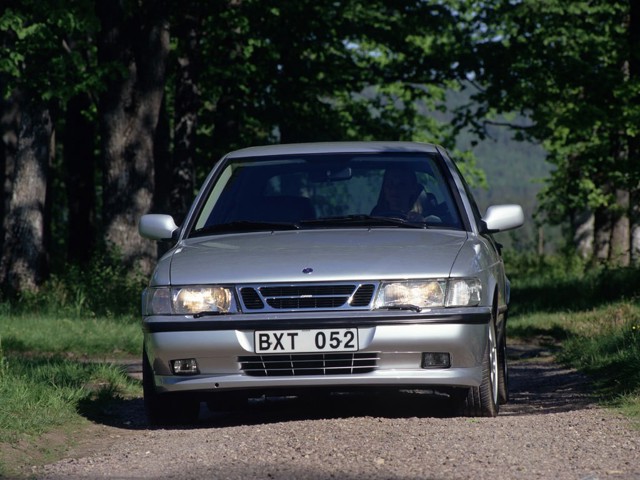Saab 900 photo 19