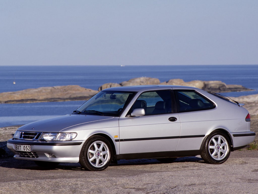 Saab 900 photo 25