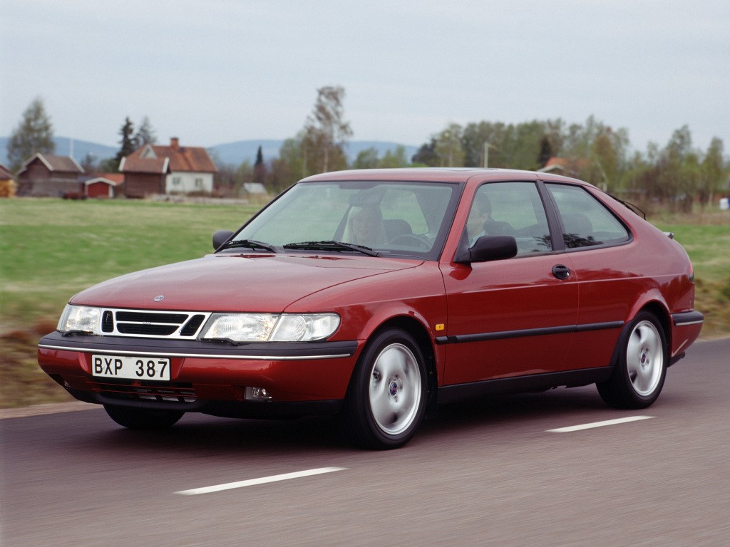 Saab 900 photo 28