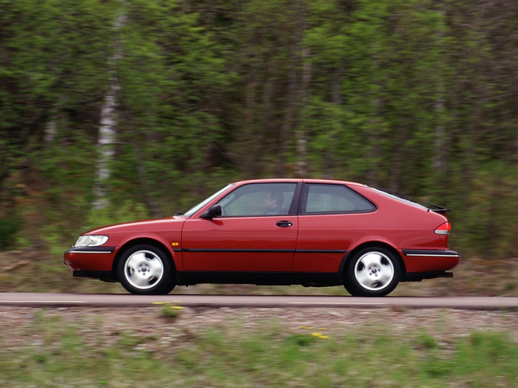 Saab 900 photo 29