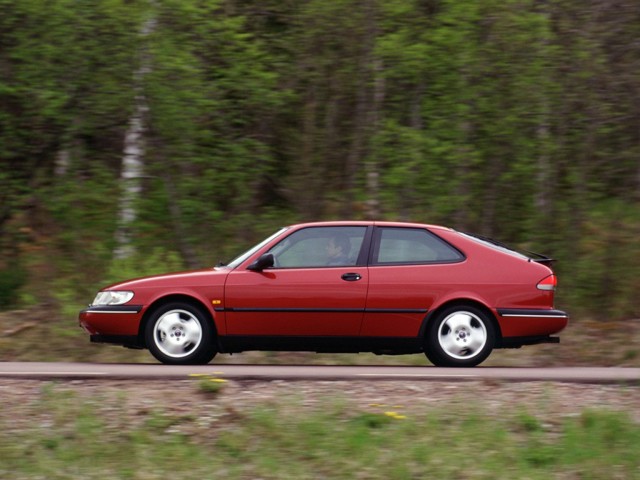 Saab 900 photo 29