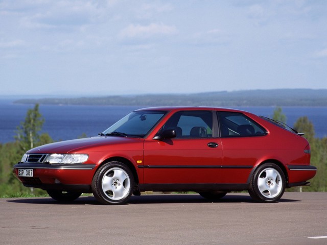 Saab 900 photo 31