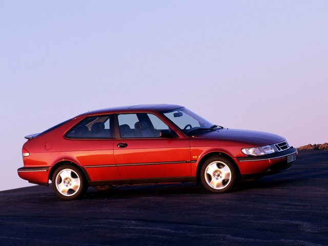 Saab 900 photo 35