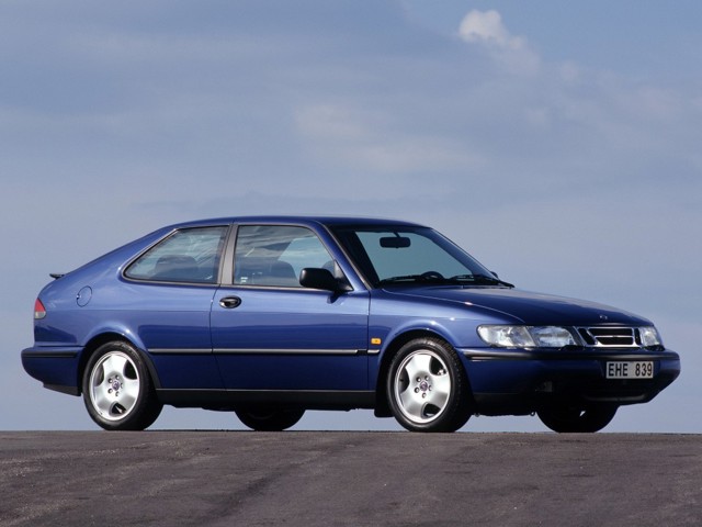 Saab 900 photo 38