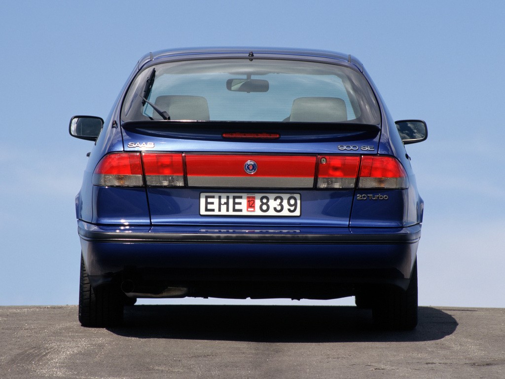 Saab 900 photo 41