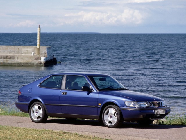 Saab 900 photo 42