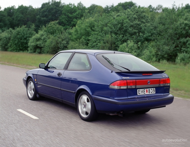Saab 900 photo 4