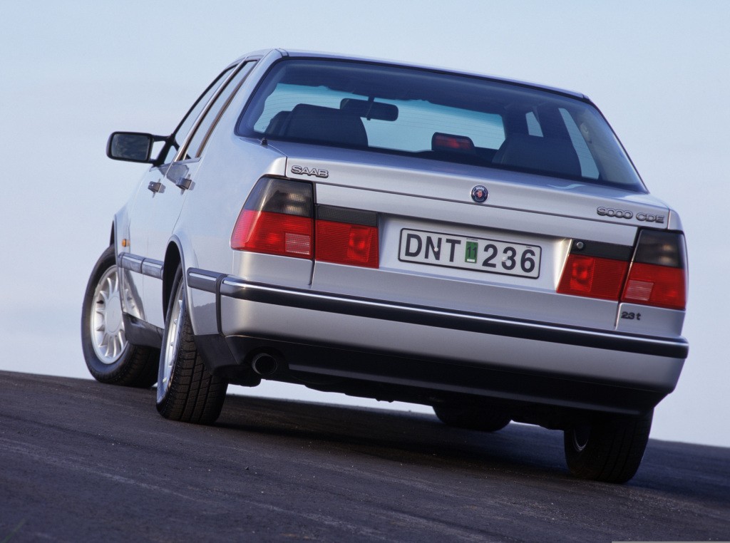 Saab 9000 photo 10