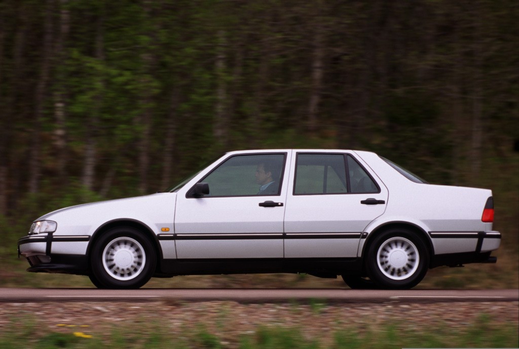 Saab 9000 photo 14