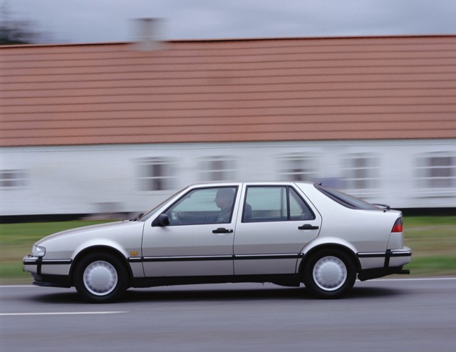 Saab 9000 photo 10