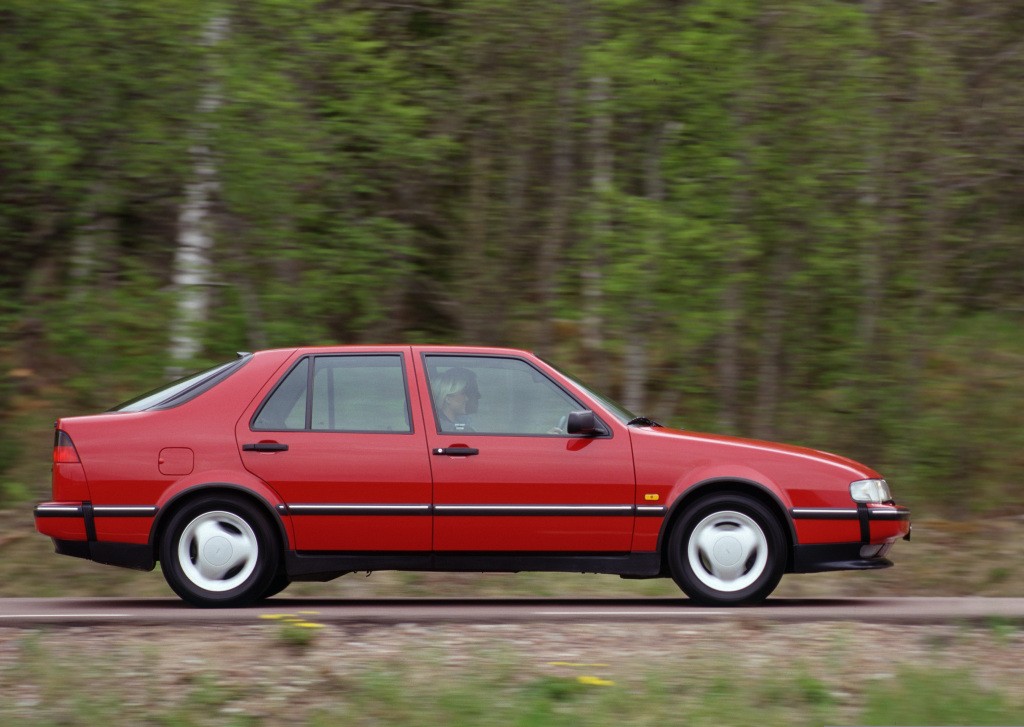 Saab 9000 photo 12