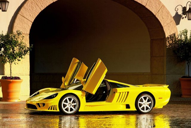 Saleen S7 photo 2