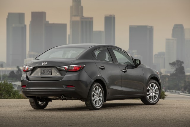 Scion Ia photo 11