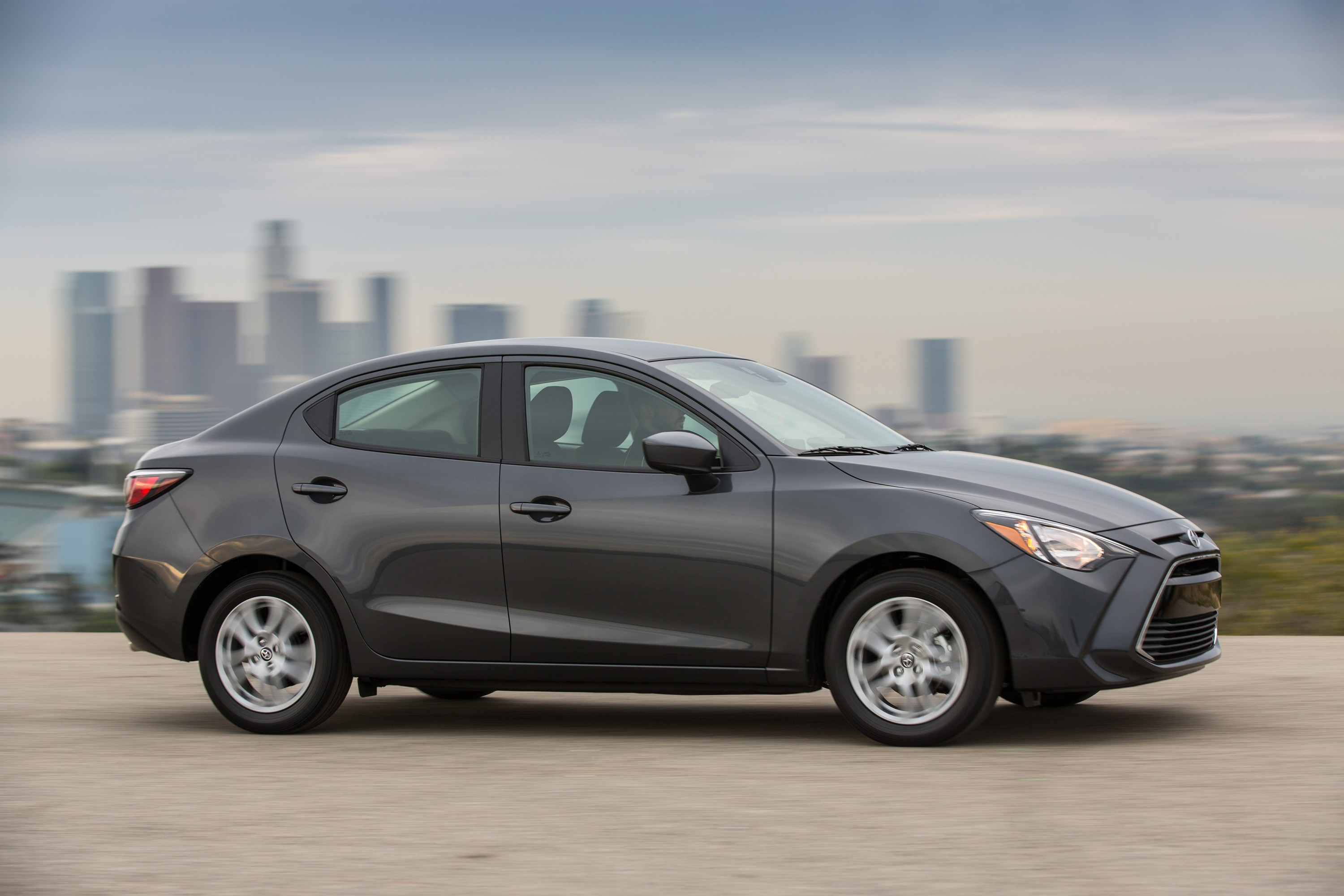 Scion Ia photo 16