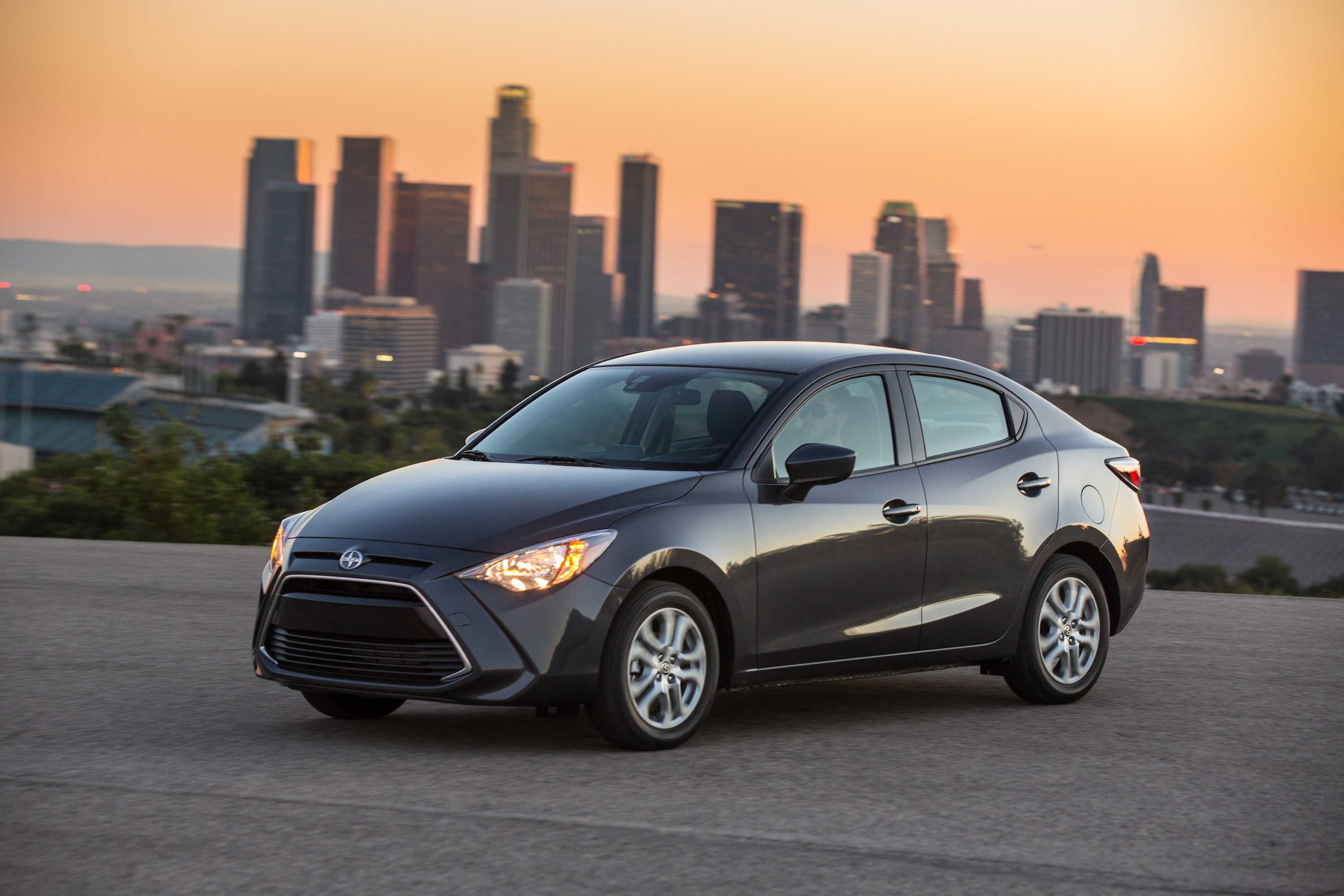 Scion Ia photo 19