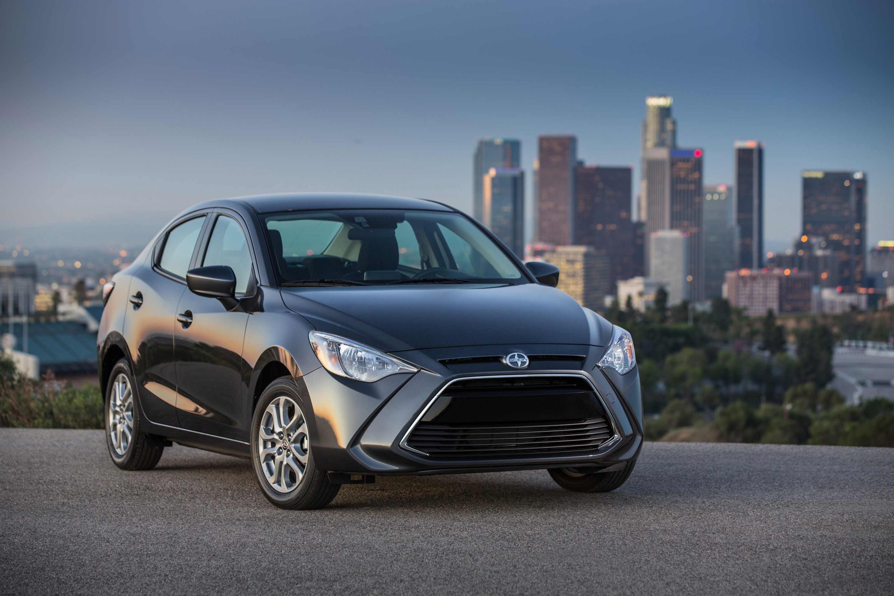 Scion Ia photo 21