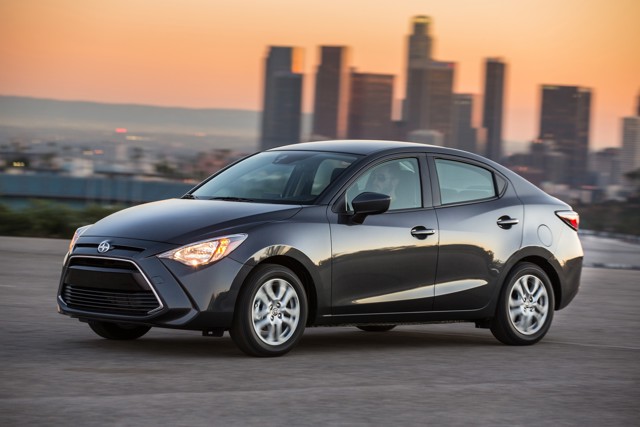 Scion Ia photo 23