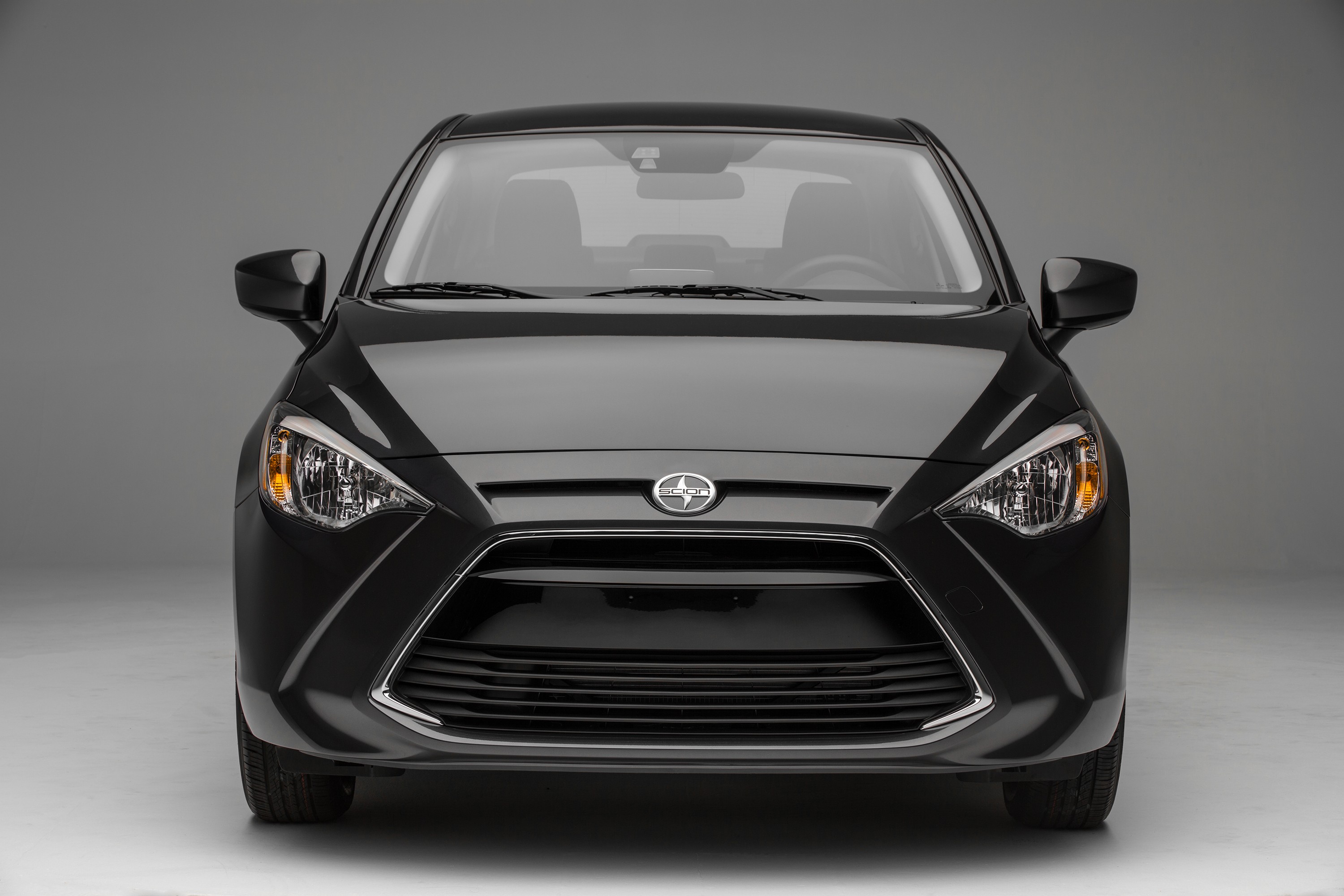 Scion Ia photo 3