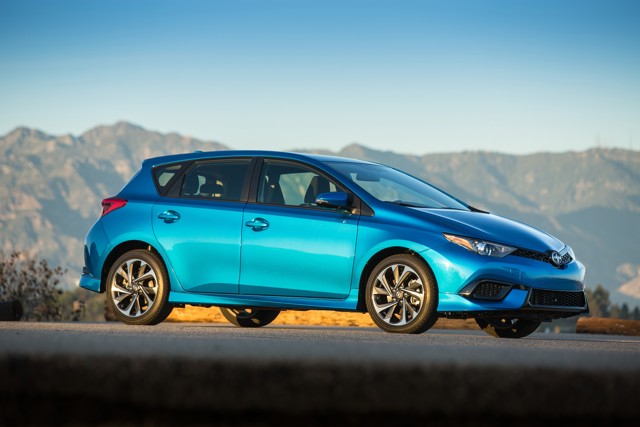 Scion Im photo 8