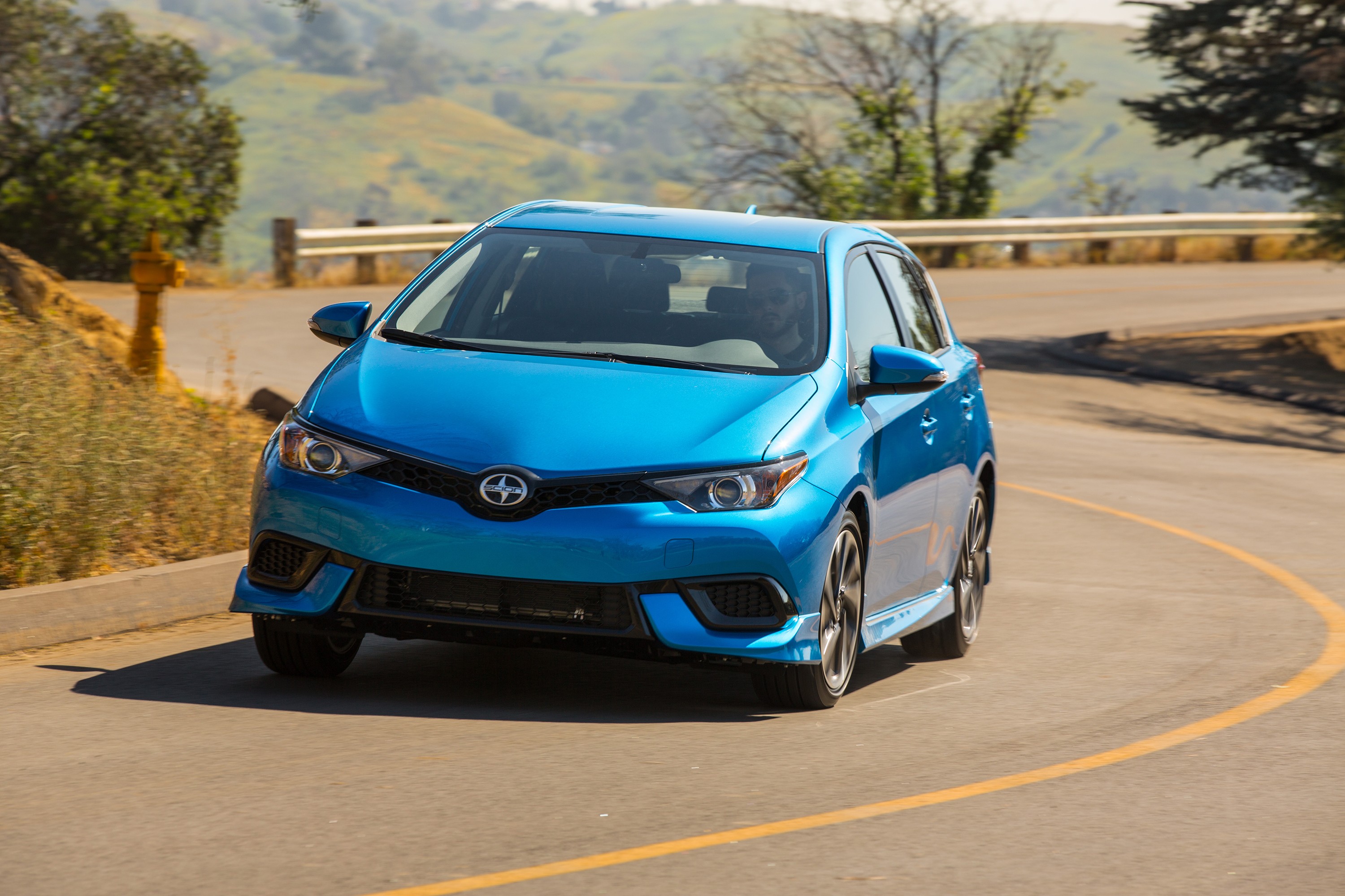 Scion Im photo 10
