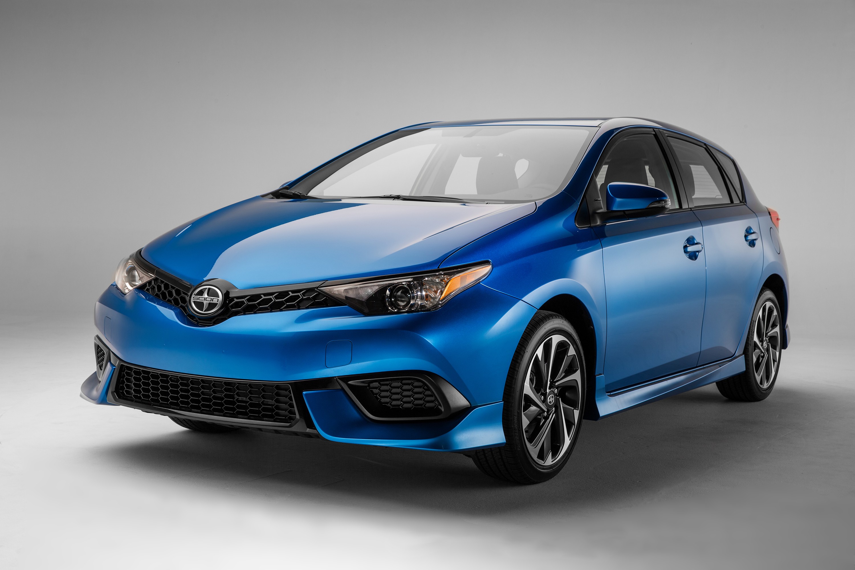 Scion Im photo 19