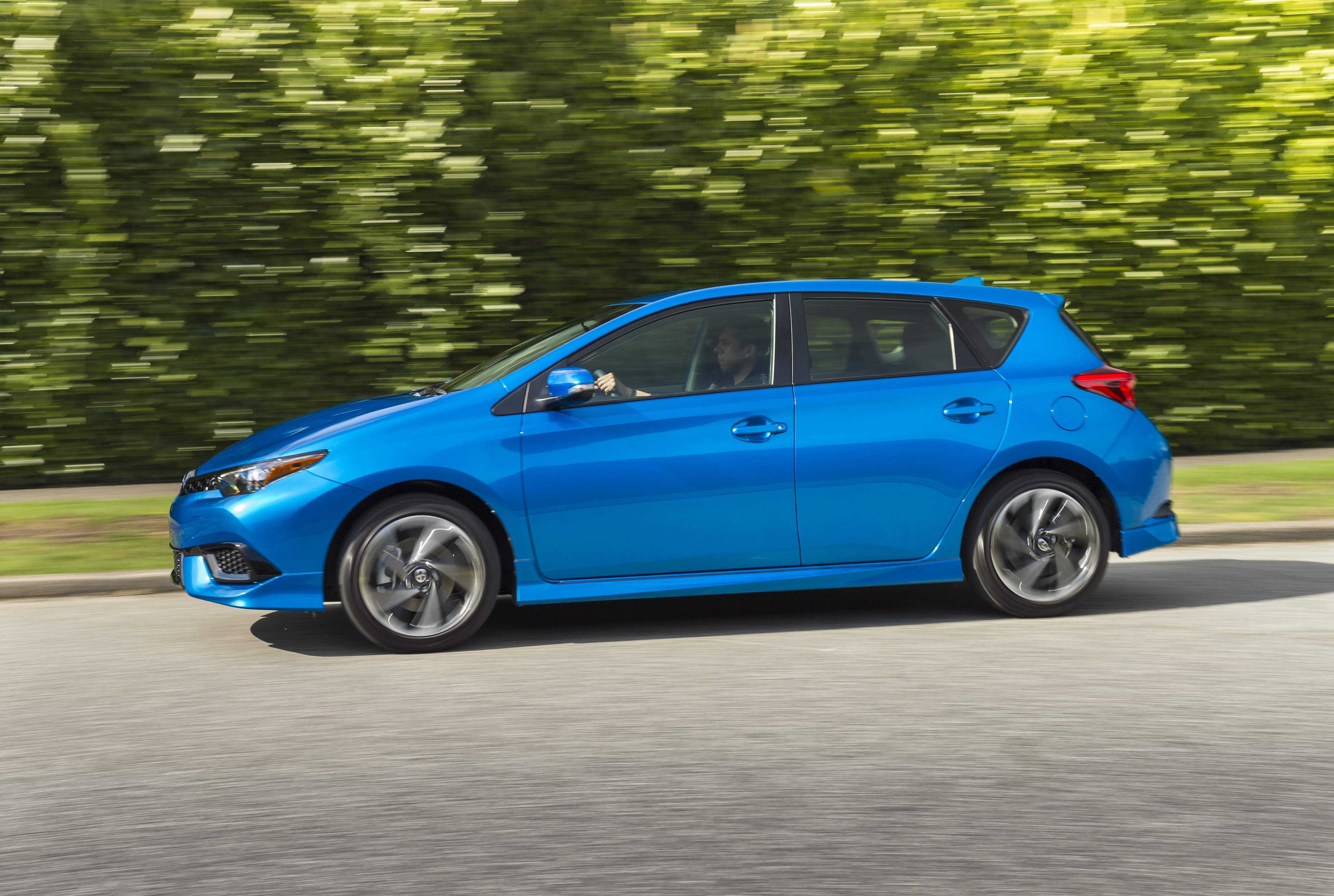 Scion Im photo 27