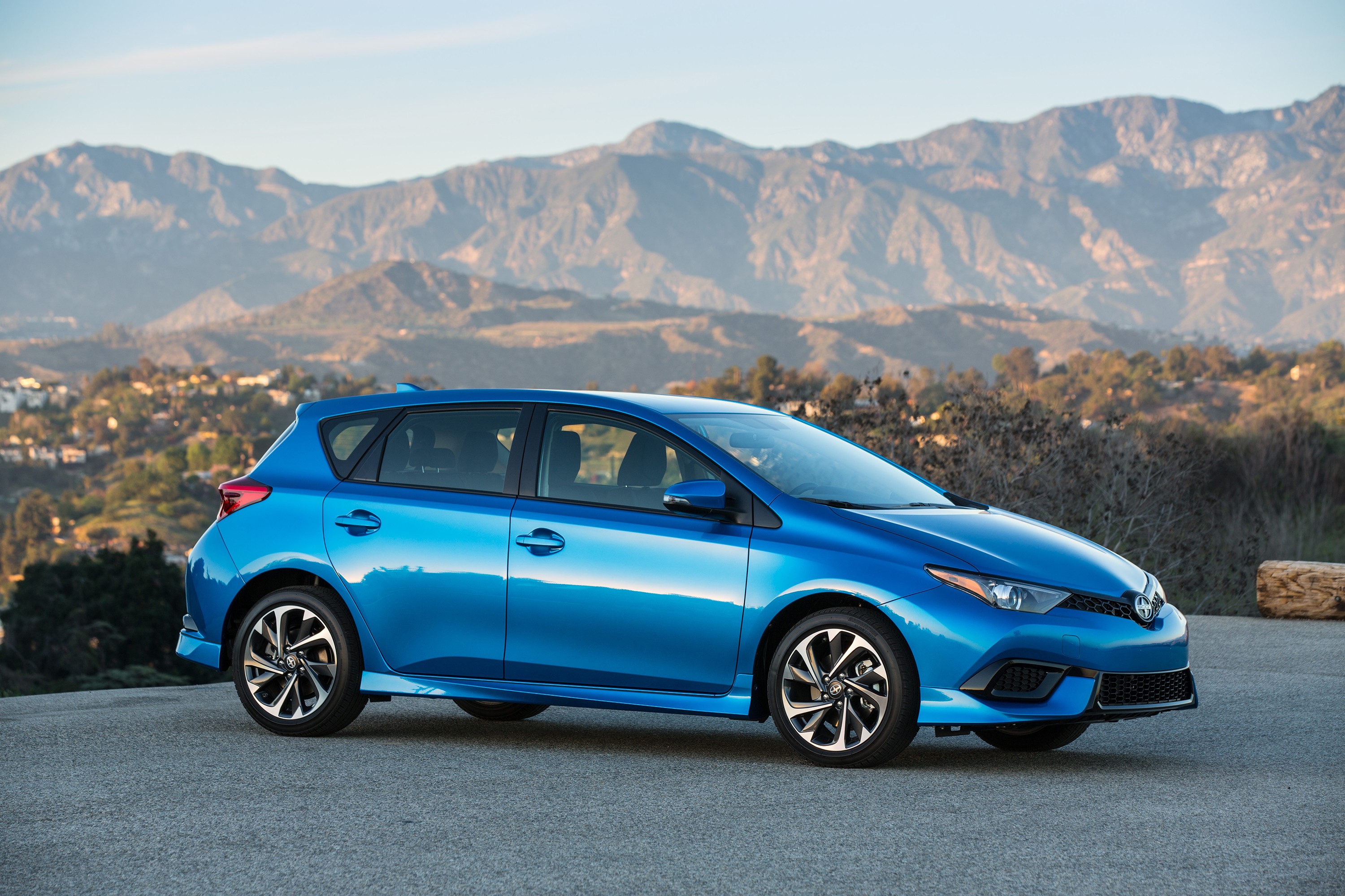 Scion Im photo 3