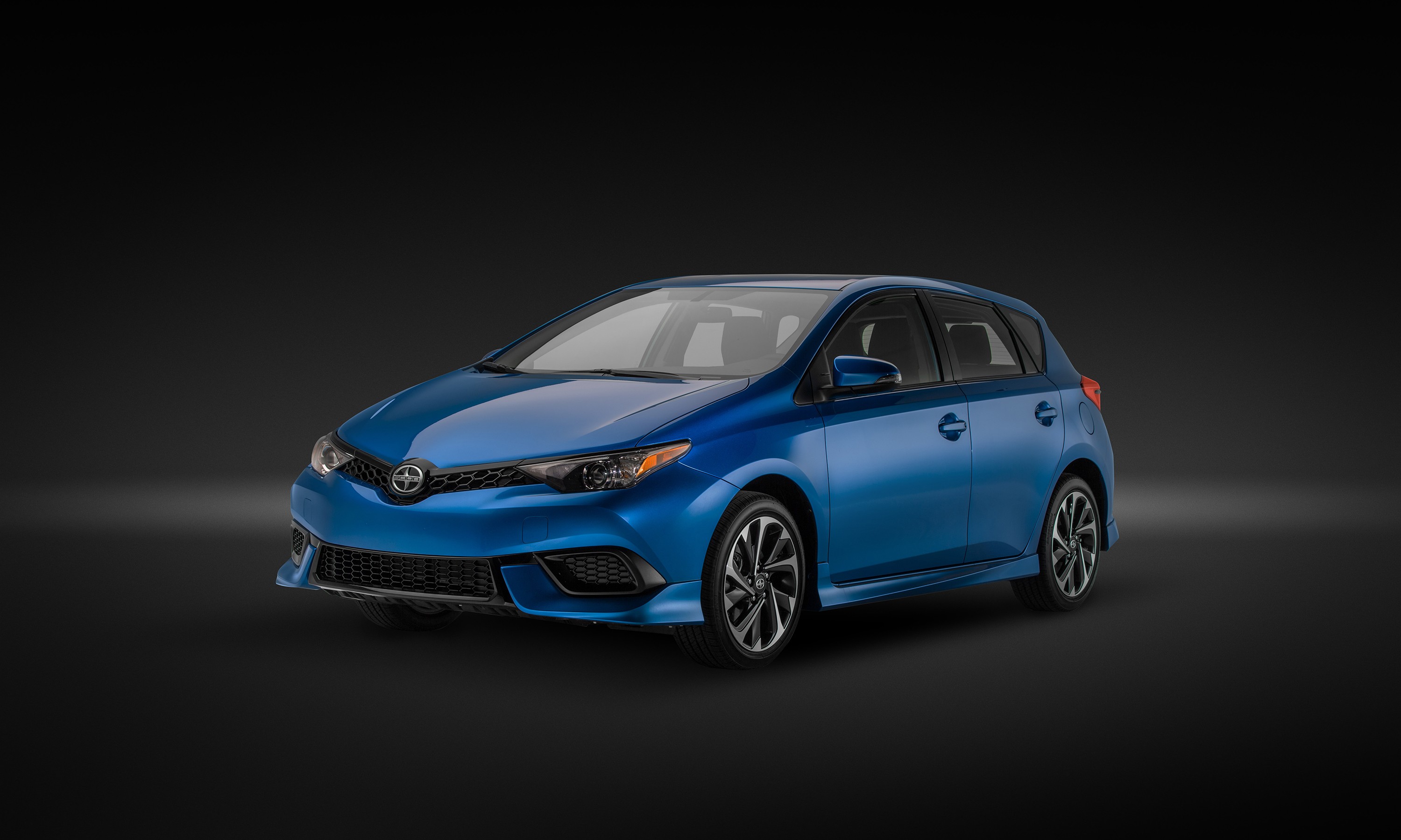 Scion Im photo 4