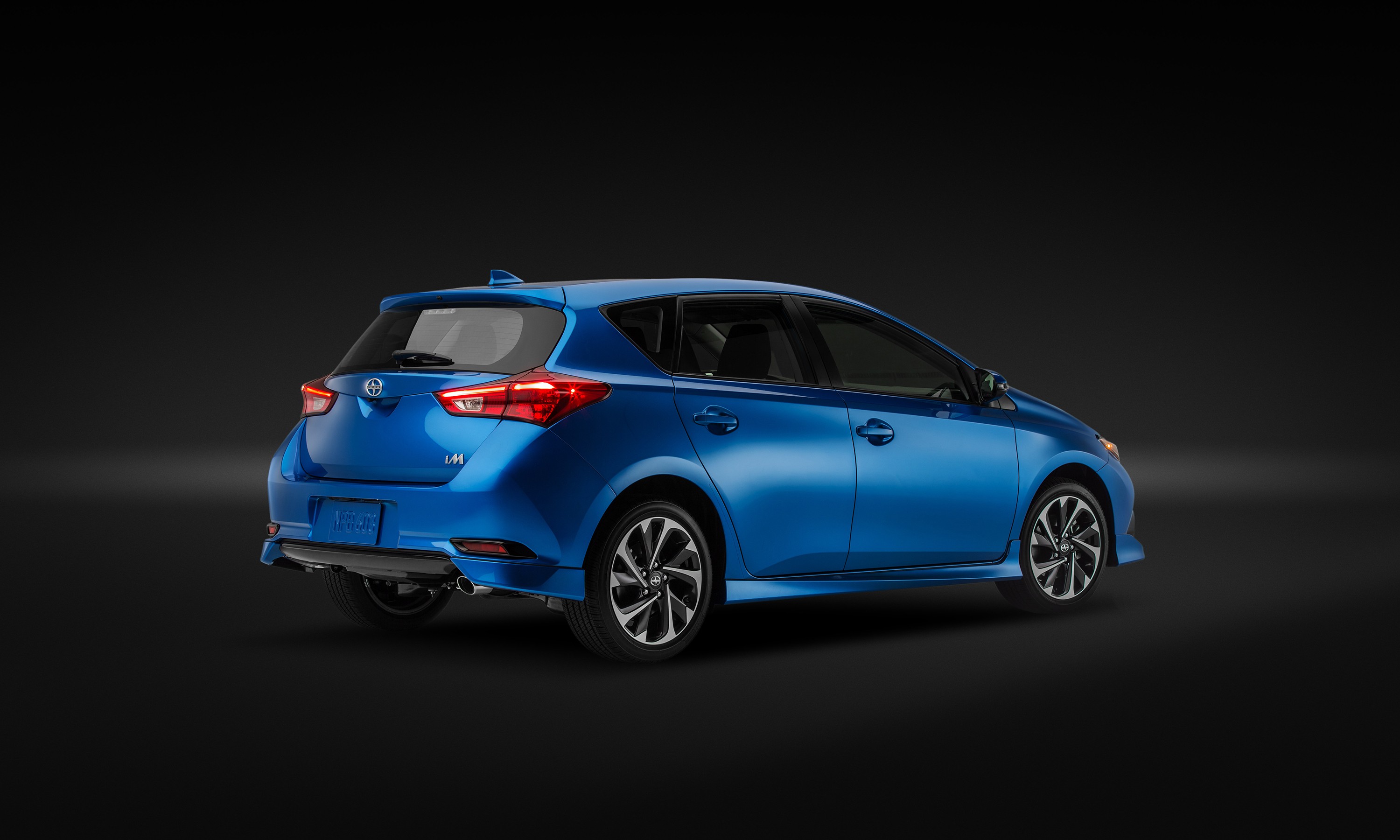 Scion Im photo 5