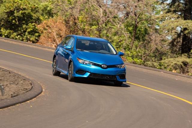 Scion Im photo 7
