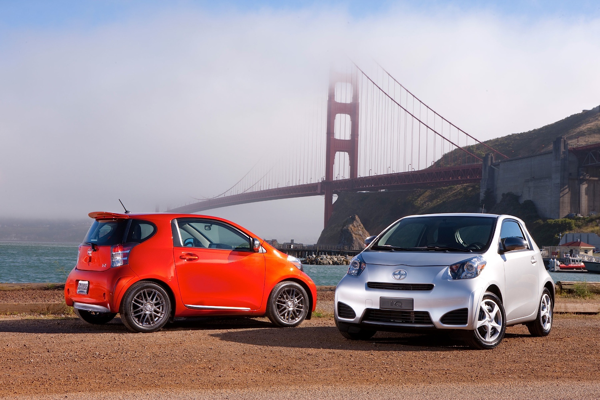 Scion Iq photo 3