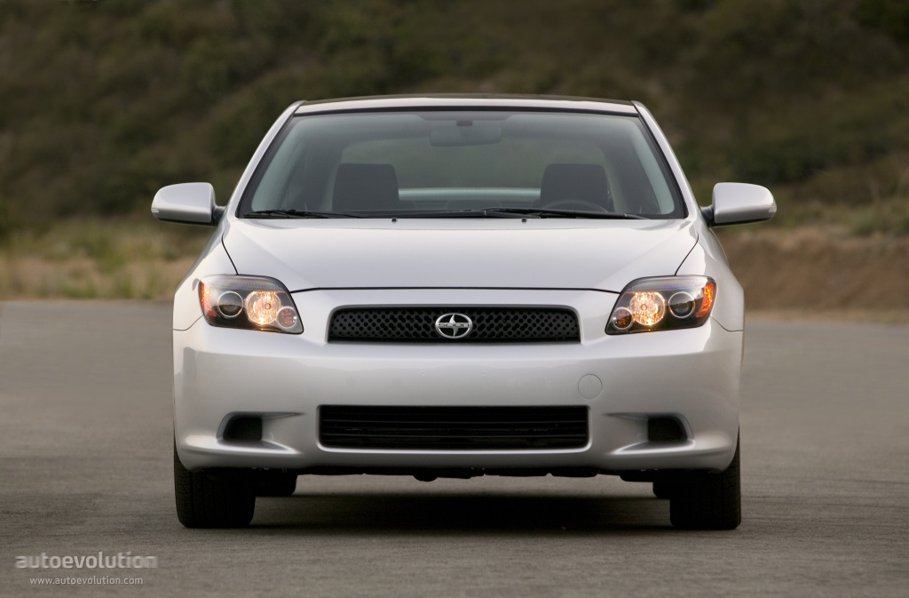Scion Tc photo 9